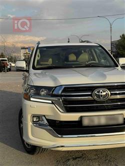 تويوتا لاندكروزر